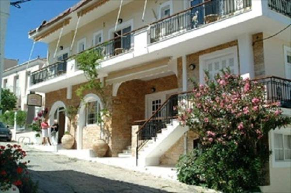 Philoxenia Pension Hermione Extérieur photo
